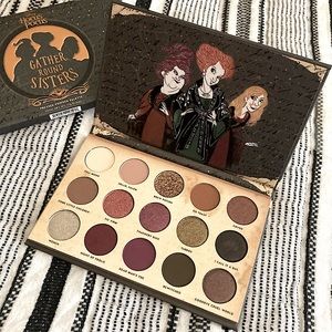 BNIB  Disney Hocus Pocus Limited Edition Eyeshadow Pallette by ColourPop